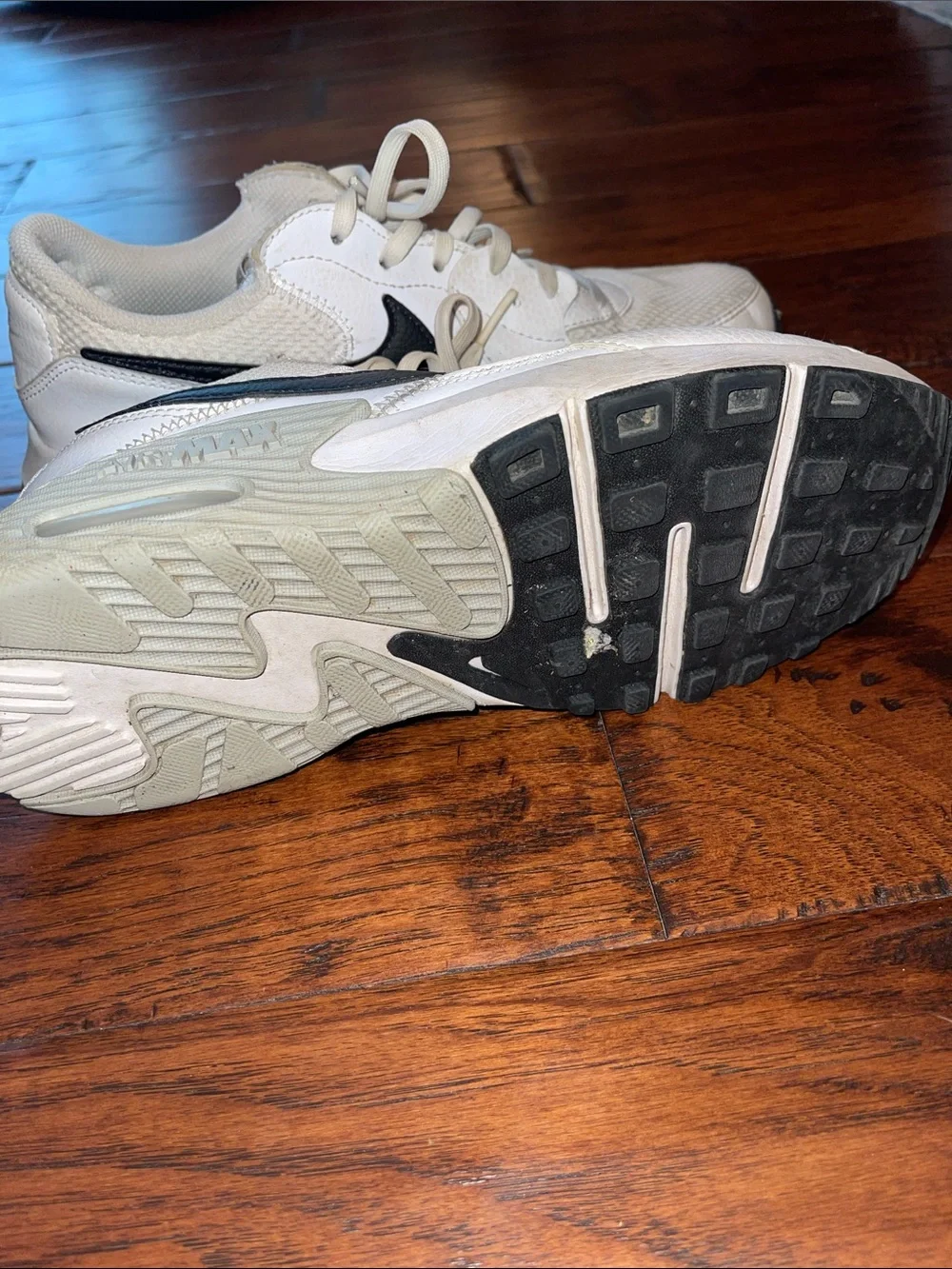 Nike low profile